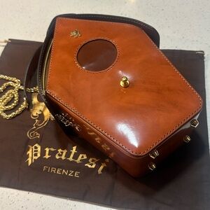 NWT/PRATESI “Pagoda of the Canary” R333 cross-body bag, made in Italy
